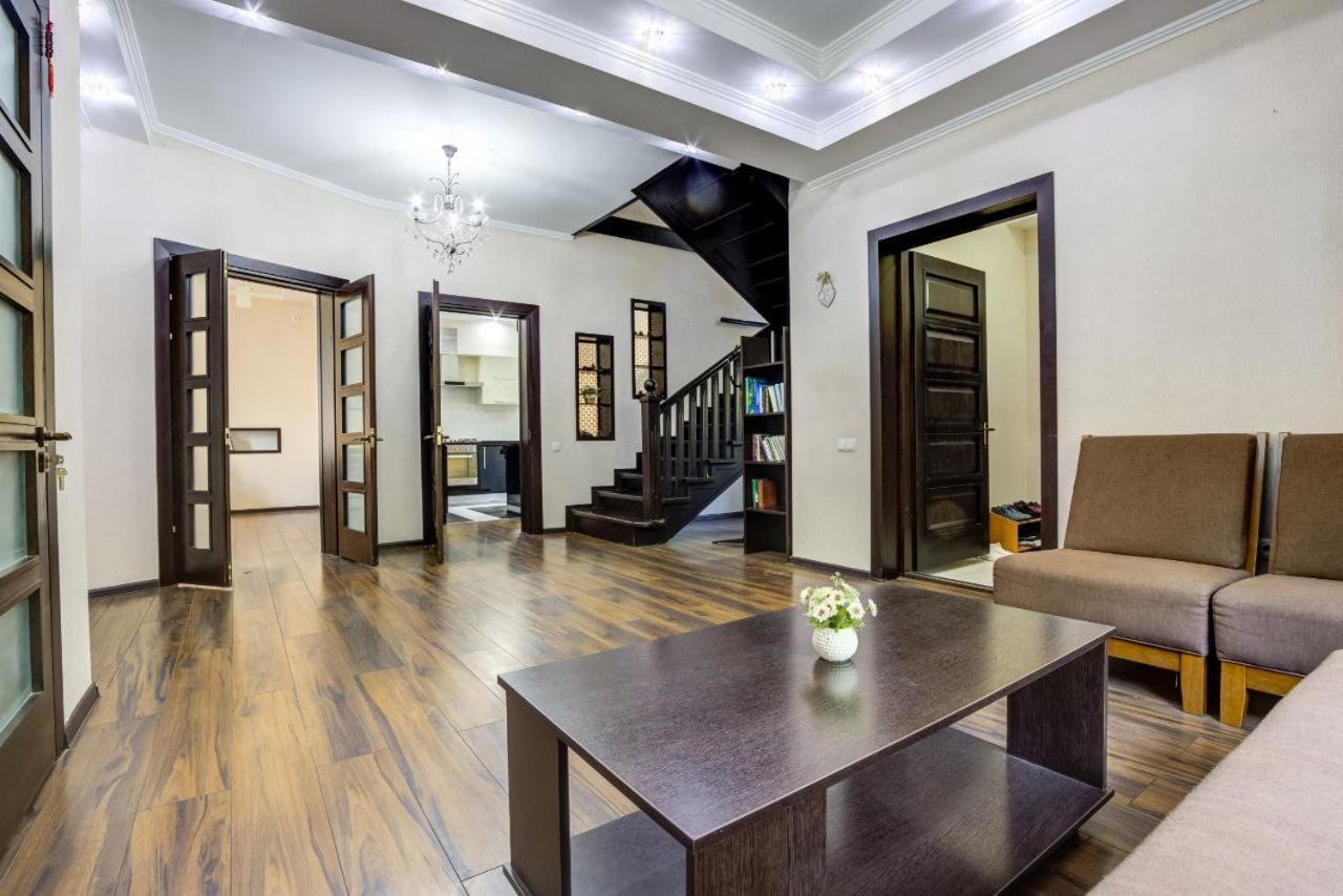 بيشكيك Opera Bed&Breakfast المظهر الخارجي الصورة